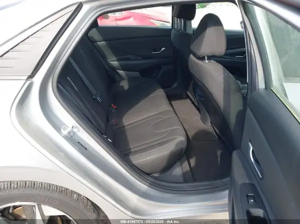 5NPLS4AG8PH106624 2023 HYUNDAI ELANTRA - Image 8