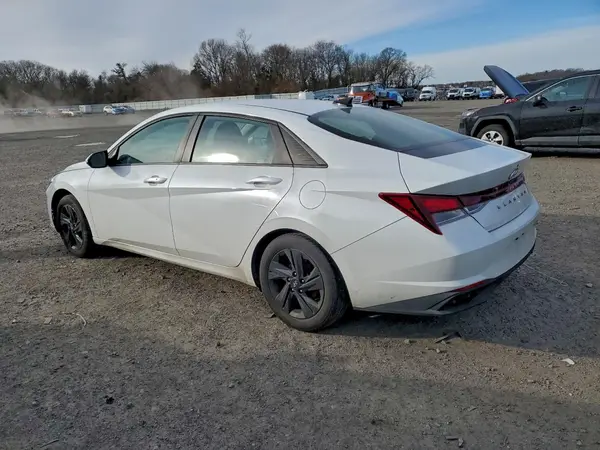 5NPLS4AG9MH000520 2021 HYUNDAI ELANTRA - Image 2