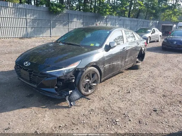 5NPLS4AG9MH043979 2021 HYUNDAI ELANTRA - Image 2