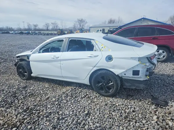 5NPLS4AG9MH048695 2021 HYUNDAI ELANTRA - Image 2