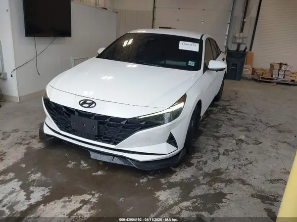 5NPLS4AG9NH055048 2022 HYUNDAI ELANTRA - Image 2