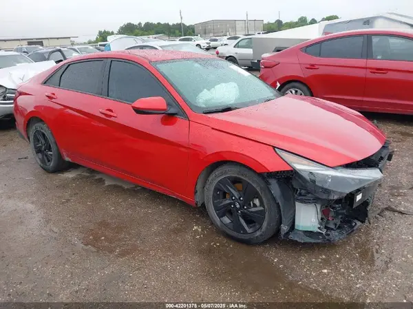 5NPLS4AG9NH059908 2022 HYUNDAI ELANTRA - Image 1