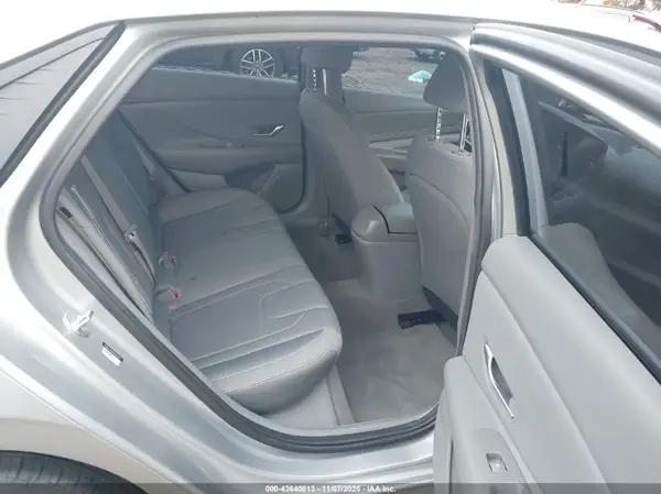 5NPLS4AG9NH067541 2022 HYUNDAI ELANTRA - Image 8