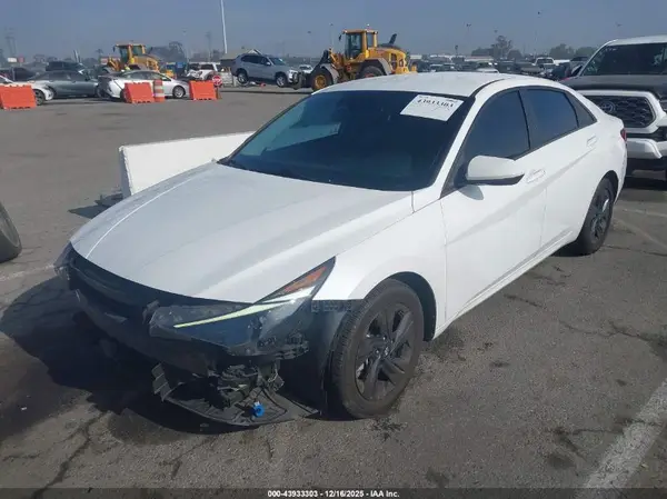 5NPLS4AG9NH071217 2022 HYUNDAI ELANTRA - Image 2