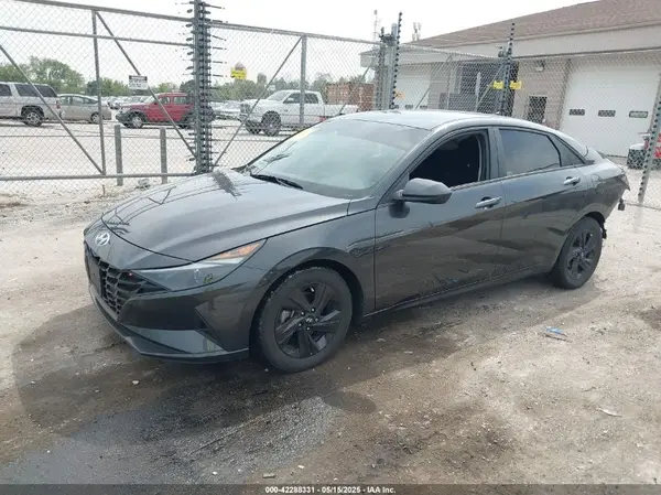 5NPLS4AG9NH072089 2022 HYUNDAI ELANTRA - Image 2