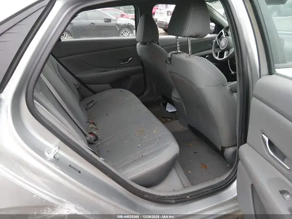 5NPLS4AG9NH076692 2022 HYUNDAI ELANTRA - Image 8