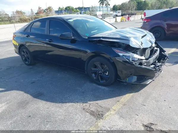 5NPLS4AG9NH079186 2022 HYUNDAI ELANTRA - Image 1