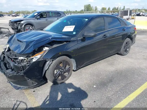5NPLS4AG9NH079186 2022 HYUNDAI ELANTRA - Image 2