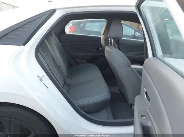 5NPLS4AG9NH084971 2022 HYUNDAI ELANTRA - Image 8