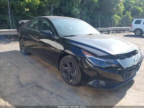 5NPLS4AG9NH085327 2022 HYUNDAI ELANTRA - Image 1
