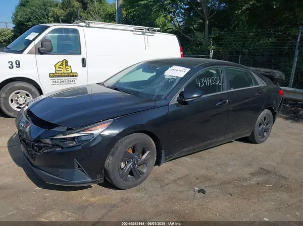 5NPLS4AG9NH085327 2022 HYUNDAI ELANTRA - Image 2