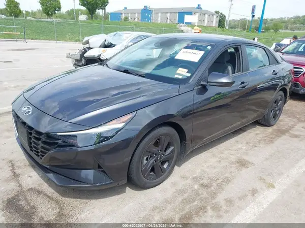 5NPLS4AG9NH086915 2022 HYUNDAI ELANTRA - Image 2