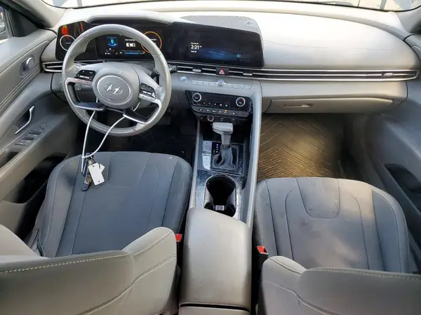 5NPLS4AG9PH091390 2023 HYUNDAI ELANTRA - Image 8