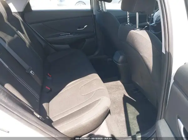 5NPLS4AG9PH097867 2023 HYUNDAI ELANTRA - Image 8