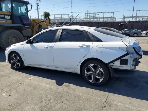 5NPLS4AG9PH107247 2023 HYUNDAI ELANTRA - Image 2