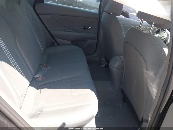 5NPLS4AG9PH107832 2023 HYUNDAI ELANTRA - Image 8