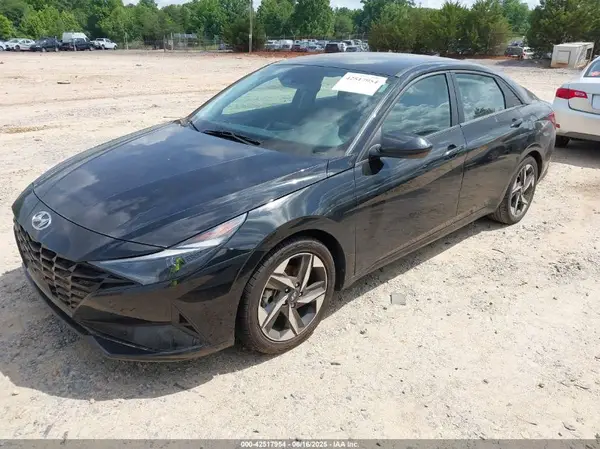 5NPLS4AG9PH113937 2023 HYUNDAI ELANTRA - Image 2