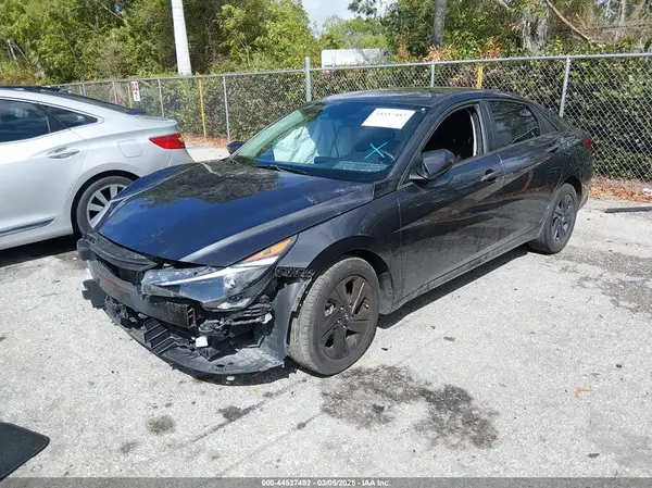 5NPLS4AGXMH020498 2021 HYUNDAI ELANTRA - Image 2