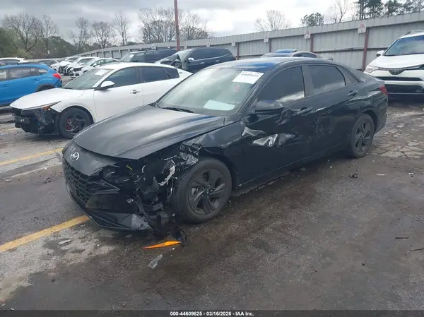 5NPLS4AGXNH054085 2022 HYUNDAI ELANTRA - Image 2