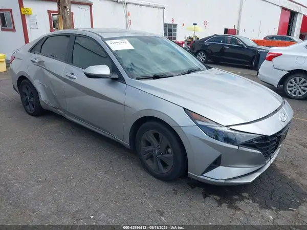 5NPLS4AGXNH060310 2022 HYUNDAI ELANTRA - Image 1