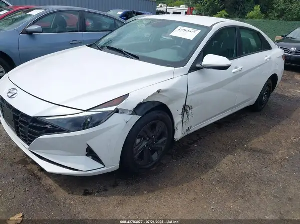 5NPLS4AGXNH076779 2022 HYUNDAI ELANTRA - Image 2