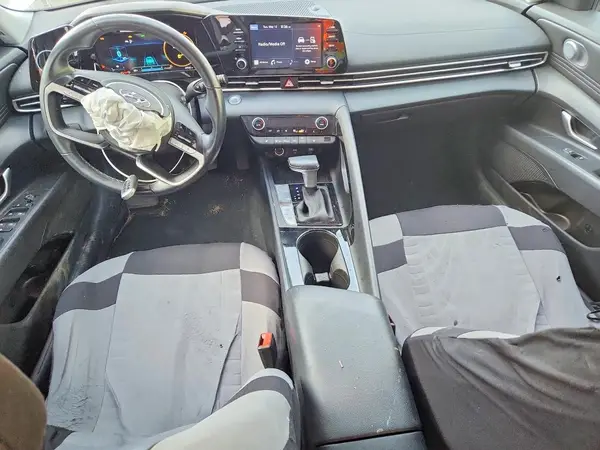 5NPLS4AGXNH082453 2022 HYUNDAI ELANTRA - Image 8