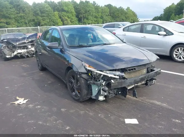 5NPLS4AGXNH085224 2022 HYUNDAI ELANTRA - Image 1