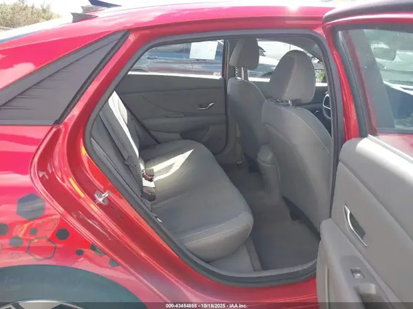 5NPLS4AGXPH100727 2023 HYUNDAI ELANTRA - Image 8