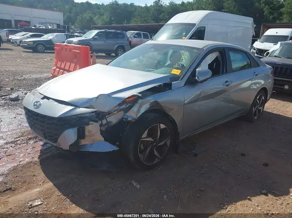 5NPLS4AGXPH111145 2023 HYUNDAI ELANTRA - Image 2