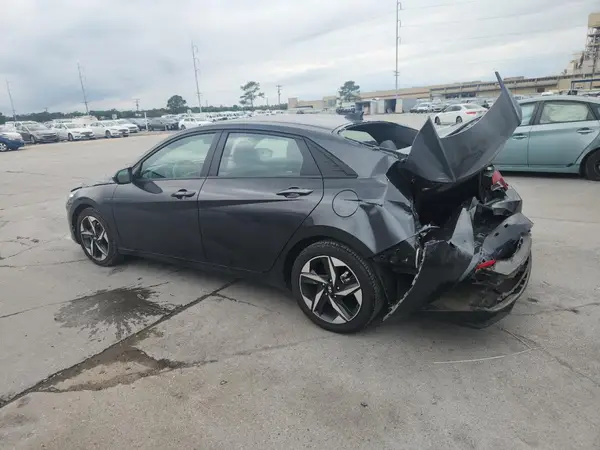 5NPLS4AGXPH111288 2023 HYUNDAI ELANTRA - Image 2