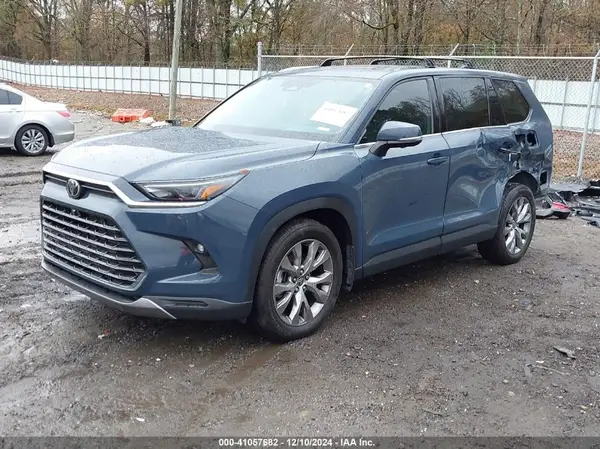 5TDAAAA50RS001385 2024 TOYOTA HIGHLANDER - Image 2