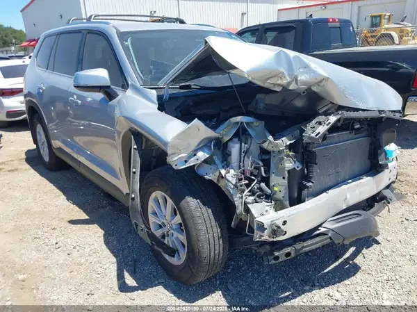 5TDAAAA50RS006053 2024 TOYOTA HIGHLANDER - Image 1