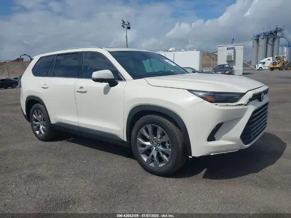 5TDAAAA51RS006787 2024 TOYOTA HIGHLANDER - Image 1