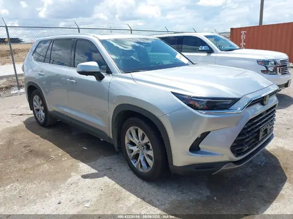 5TDAAAA51RS007261 2024 TOYOTA HIGHLANDER - Image 1