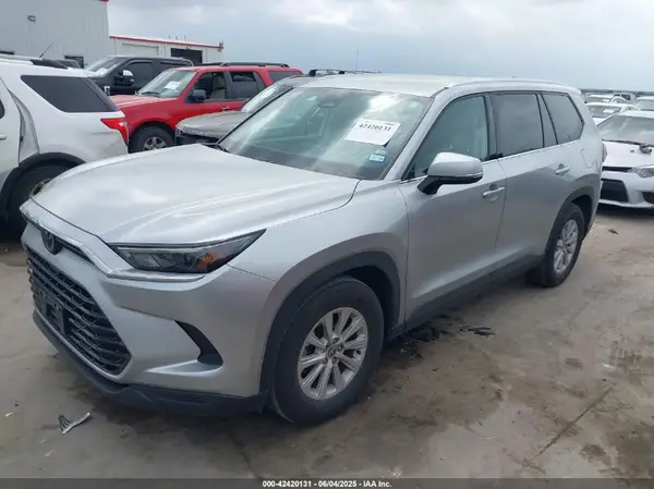 5TDAAAA51RS012718 2024 TOYOTA HIGHLANDER - Image 2