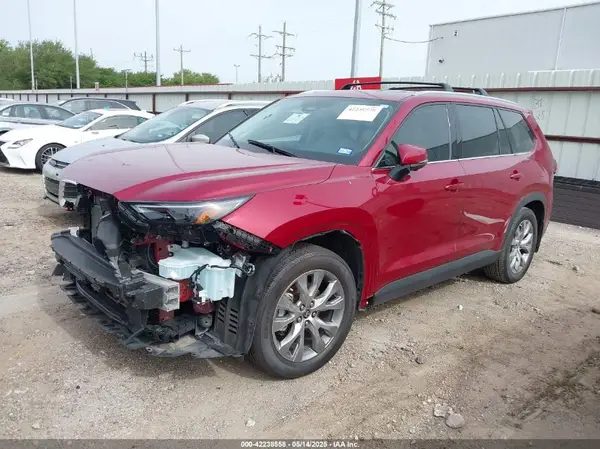 5TDAAAA51RS012847 2024 TOYOTA HIGHLANDER - Image 2