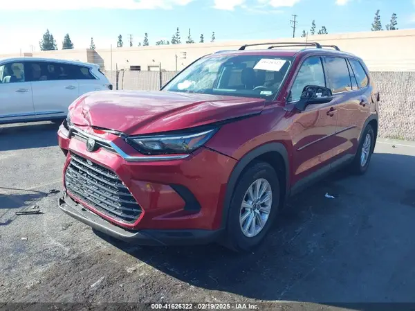5TDAAAA53RS008265 2024 TOYOTA HIGHLANDER - Image 2
