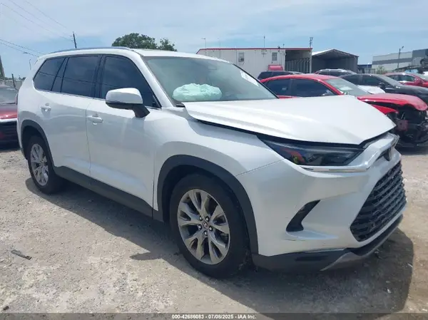 5TDAAAA54RS000398 2024 TOYOTA HIGHLANDER - Image 1