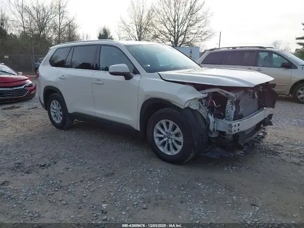 5TDAAAA55RS016240 2024 TOYOTA HIGHLANDER - Image 1