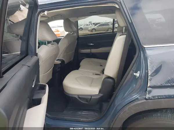5TDAAAA58RS001795 2024 TOYOTA HIGHLANDER - Image 8