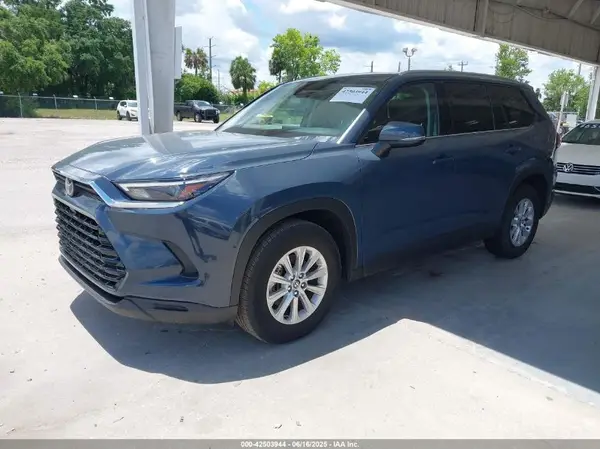 5TDAAAA5XRS002186 2024 TOYOTA HIGHLANDER - Image 2