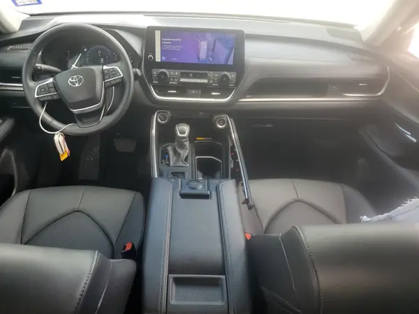 5TDAAAB50RS039875 2024 TOYOTA HIGHLANDER - Image 8