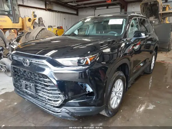 5TDAAAB50RS069927 2024 TOYOTA HIGHLANDER - Image 2