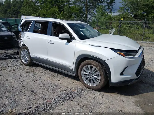 5TDAAAB50TS105154 2026 TOYOTA HIGHLANDER - Image 1