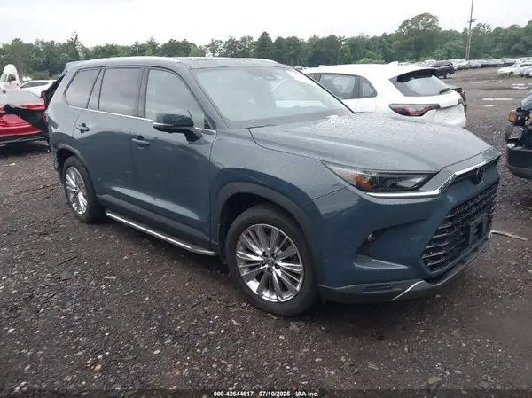 5TDAAAB51RS006710 2024 TOYOTA HIGHLANDER - Image 1