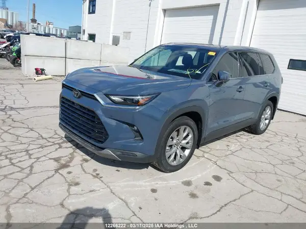 5TDAAAB51RS030568 2024 TOYOTA HIGHLANDER - Image 2