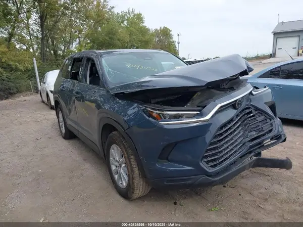 5TDAAAB51RS052666 2024 TOYOTA HIGHLANDER - Image 1