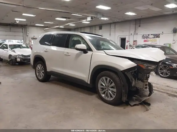 5TDAAAB51SS074950 2025 TOYOTA HIGHLANDER - Image 1