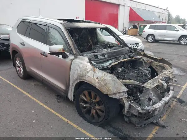 5TDAAAB52RS016663 2024 TOYOTA HIGHLANDER - Image 1