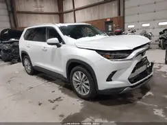 5TDAAAB52RS038209 2024 TOYOTA HIGHLANDER